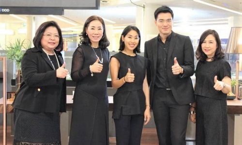 ชาญอิสสระ ร่วมออกบูธงาน Siam Paragon Luxury Property Showcase 2017