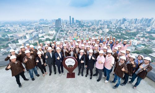 ศุภาลัย ปักหมุดฉลอง Topping Up Ceremony บนยอดอาคารคอนโดฯ ระดับ Super Luxury ศุภาลัย โอเรียนทัล สุขุมวิท 39